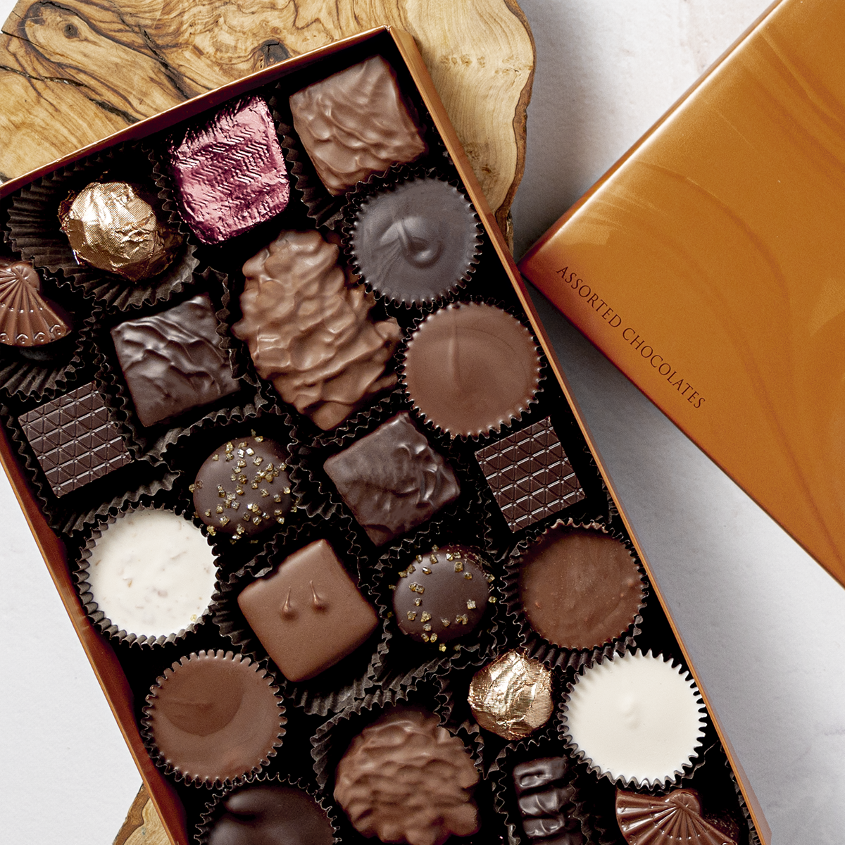 Assorted Chocolate Gift Box 14.5 oz. - rmcfshop